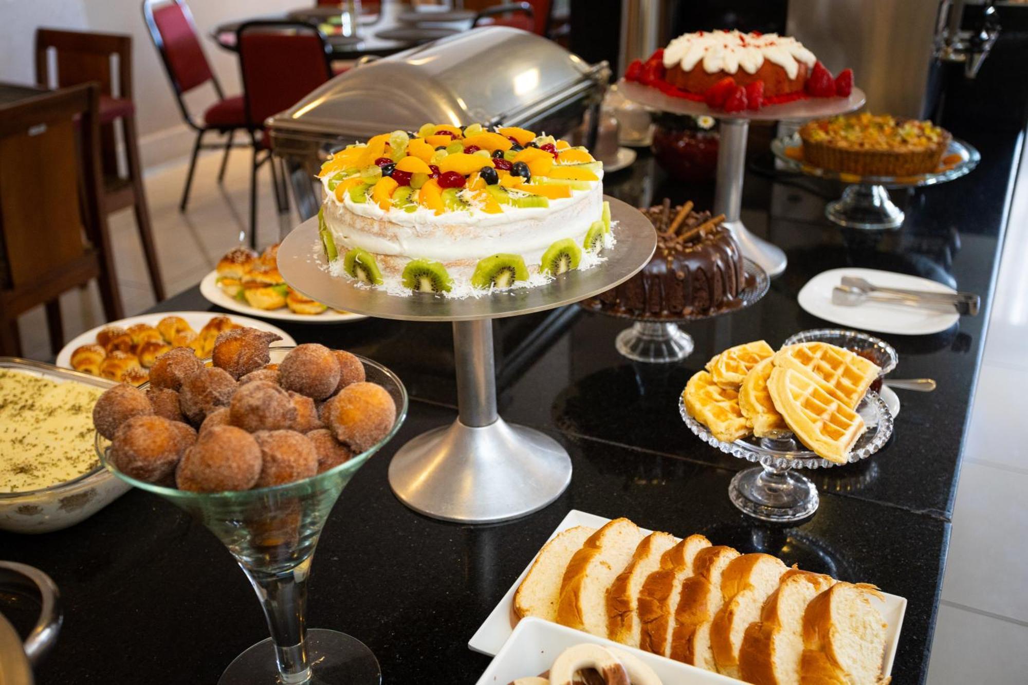 Alfa Hotel Висоза Экстерьер фото